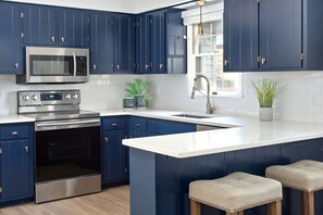 Fridge, microwave, oven, stovetop - Two Blocks from beach!  Newly renovated, clean, 4BR home sleeps 10 (Rehoboth Beach)