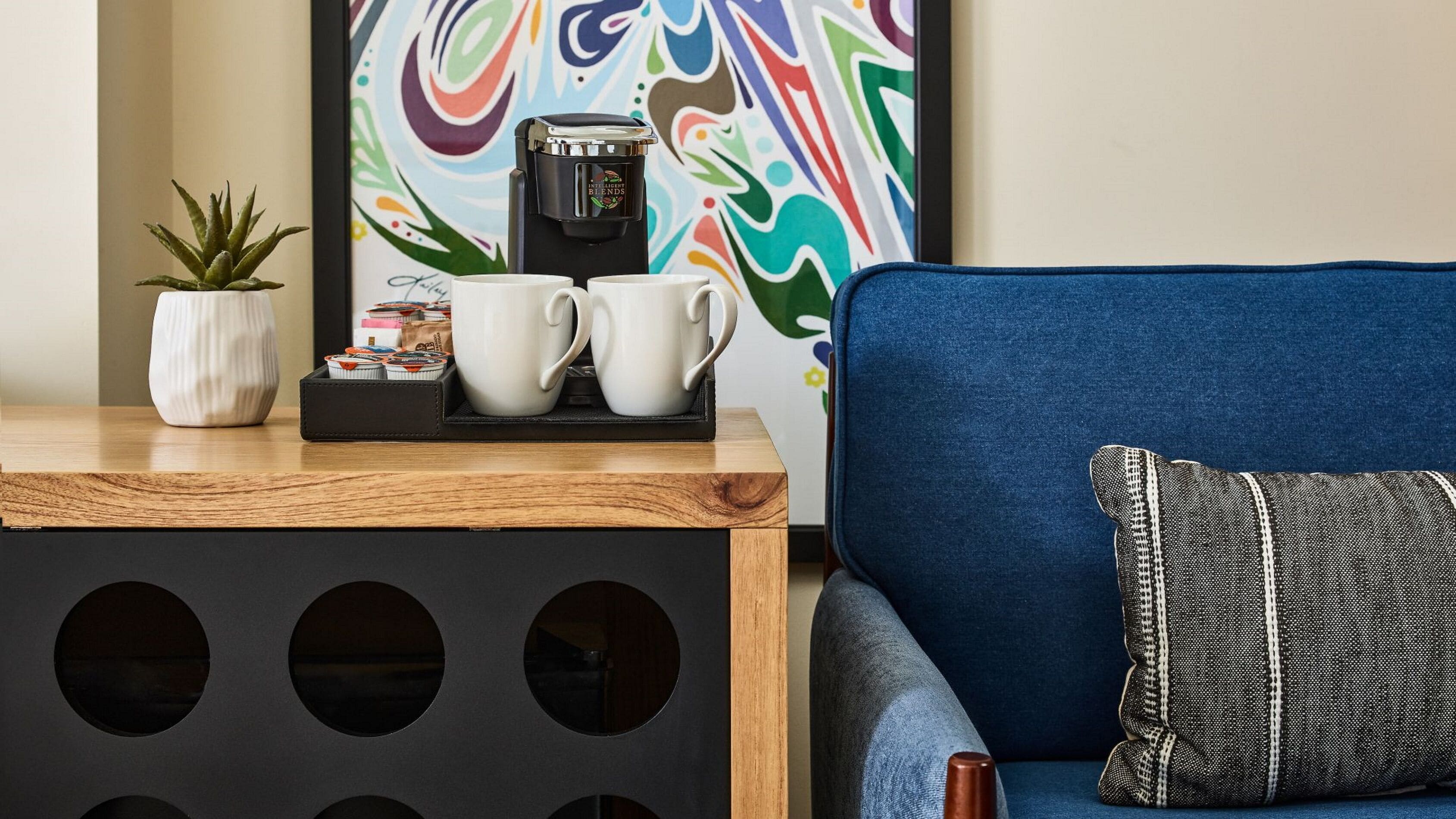 room, 1 king bed, corner (champion) | hypo-allergenic bedding, minibar, in-room safe, blackout curtains