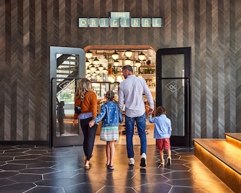 Restaurant at The Rally Hotel at McGregor Square