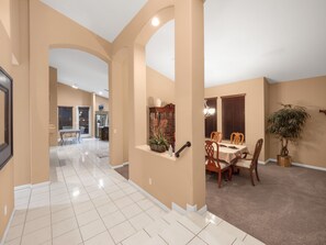 Interior - New Vacation Rental in N. Scottsdale home Near Phoenix Open Golf Tournament (Cave Creek)