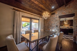 Dining - Luxury 5BR in Scottsdale: Pickleball, Pool & Golf! (Scottsdale)