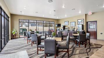 Free daily self-serve breakfast