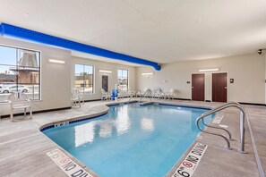 Indoor pool, open 8:00 AM to 10:00 PM, pool loungers - Cobblestone Hotel & Suites-Little Chute (Little Chute)