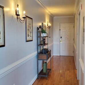 Interior - 8th Floor Riverwalk Retreat.... With Views to Die For!! (Wilmington)