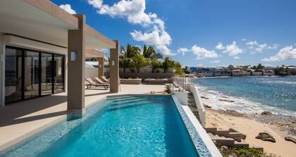 ALMA - DIRECT BEACH ACCESS 4 BR VILLA