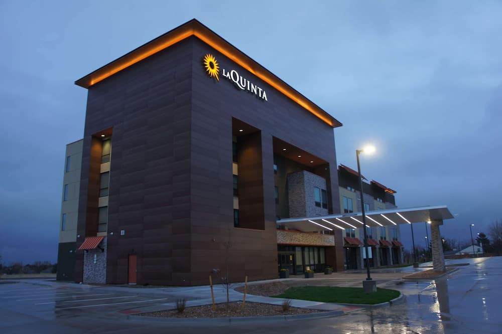 La Quinta Inn & Suites by Wyndham Littleton/Red Rocks