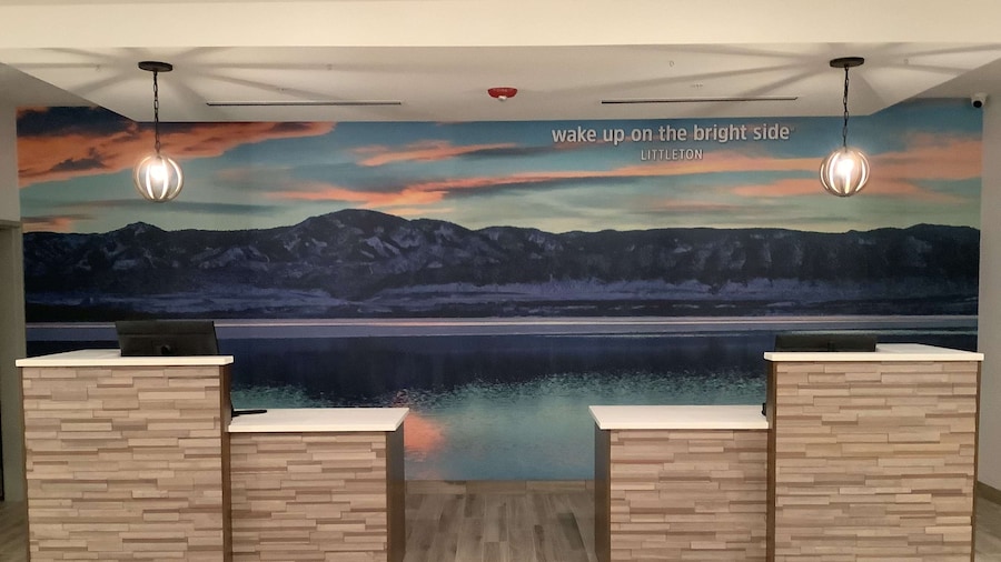 La Quinta Inn & Suites by Wyndham Littleton/Red Rocks