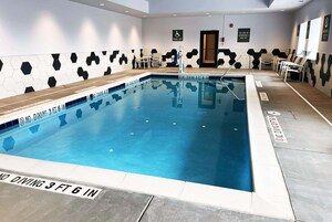 Indoor pool, open 9:00 AM to 10:00 PM, sun loungers