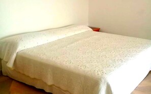 Basic House | 4 bedrooms, bed sheets - Casa con Piscina Privada Anapoima (Anapoima)