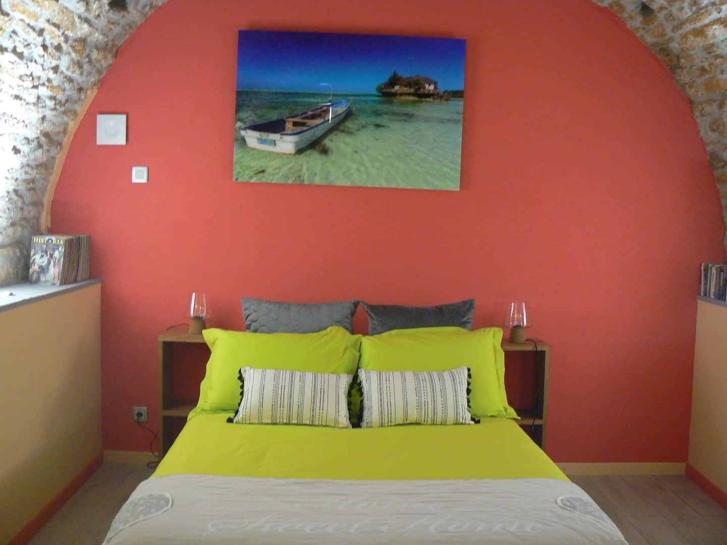 1 bedroom, iron/ironing board, travel cot, free WiFi