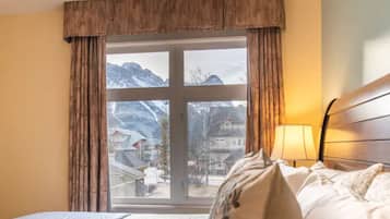 1 slaapkamer, een strijkplank/strijkijzer, gratis wifi, beddengoed