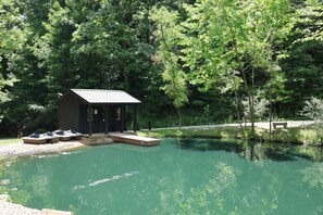Property grounds - L3nee's Lay-Up by Creative Cabins (Logan)