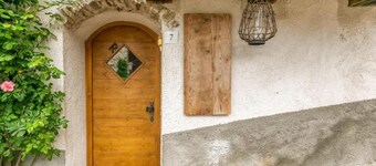 iRIVAS Lodge with views of the Dolomites in a historic village dating back to the 1300s
