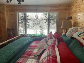 4 slaapkamers, een bureau, gratis wifi, beddengoed