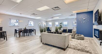 Live/Work Close - Spacious 1 Bdrm, + EV charging, South of Downtown Denver