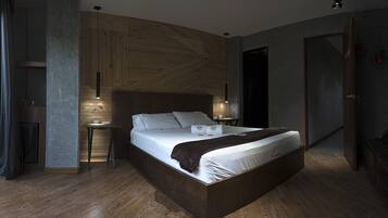 Habitación doble Deluxe | Decoración personalizada, muebles diferentes y escritorio