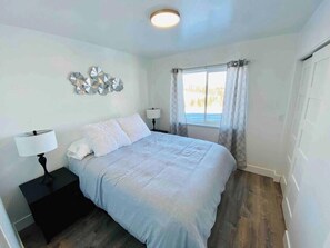 3 habitaciones, tabla de planchar con plancha, cuna de viaje y wifi 