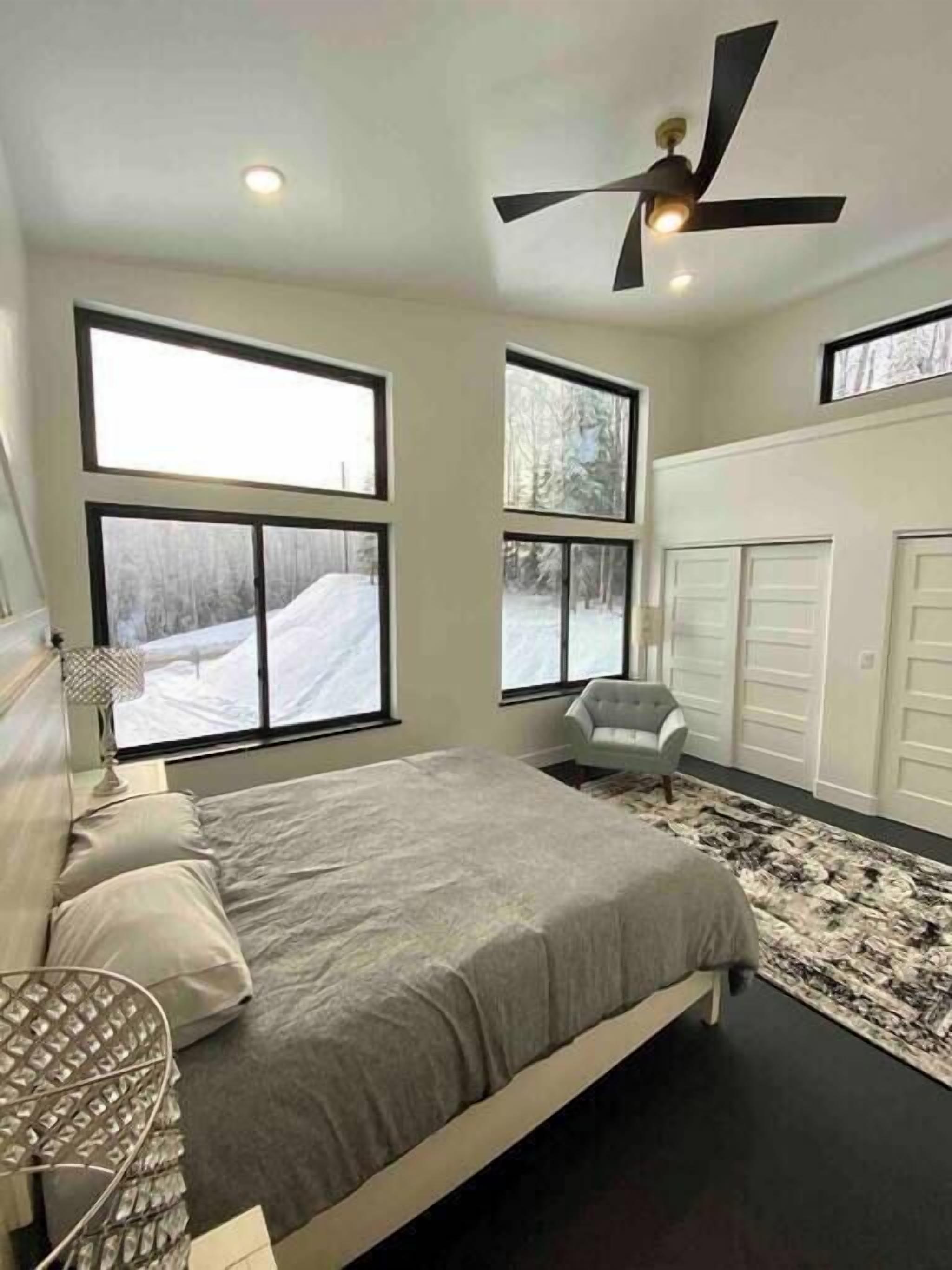 3 bedrooms, iron/ironing board, travel cot, WiFi