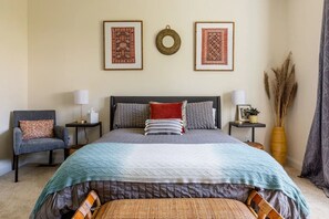 4 chambres, fer et planche à repasser, Wi-Fi, draps fournis