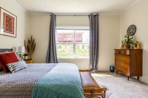 4 chambres, fer et planche à repasser, Wi-Fi, draps fournis