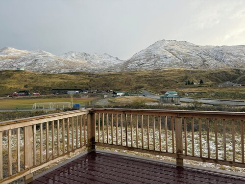 Fully furnished 5 Bedroom home