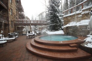 Apartamento, varias camas, vistas al patio (Timbers 3076) | Exterior