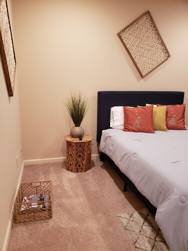 "A Liz Hideaway" in Conyers, GA (near the GA International Horse park)