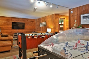 House, 5 Bedrooms | 5 bedrooms, individually decorated, individually furnished