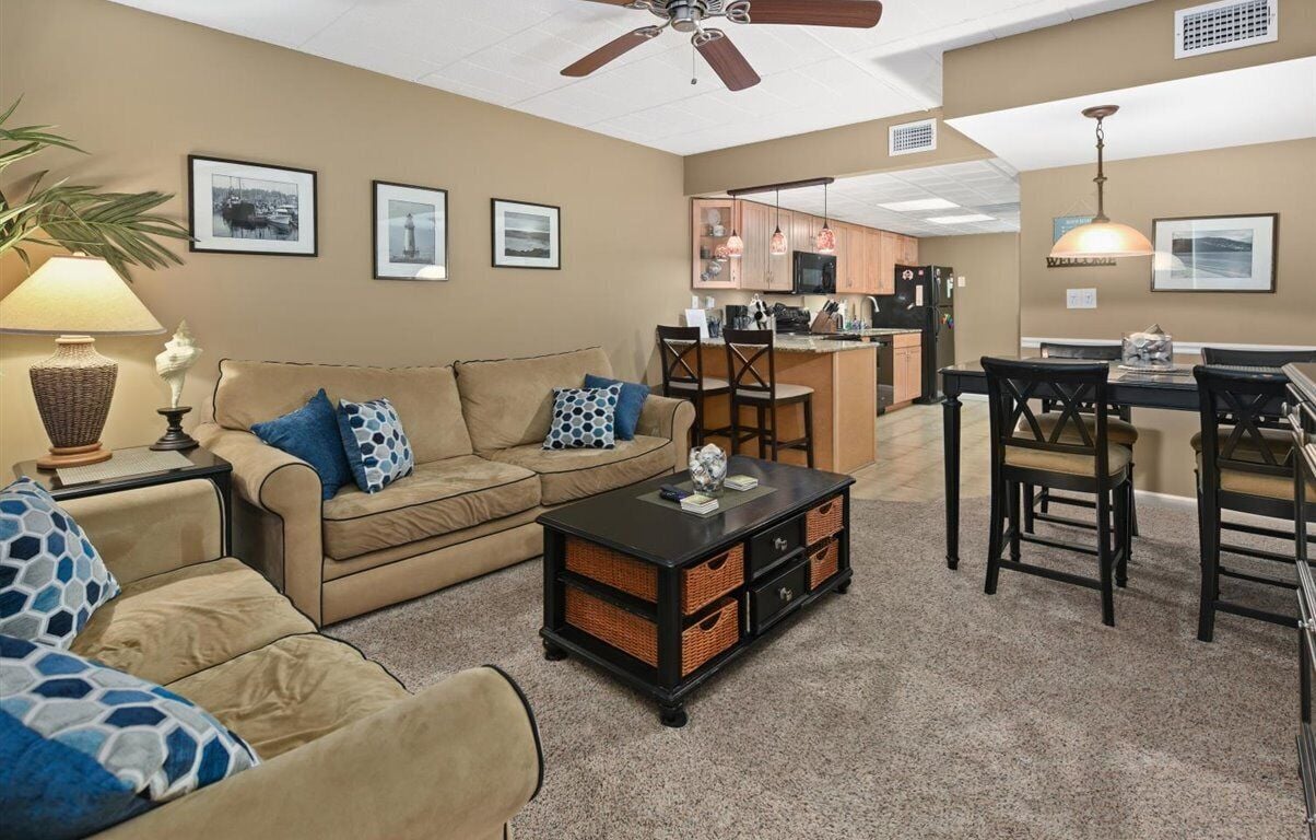Ocean Block 1 BR 1 BA Unit With Desired Mid-Town Location