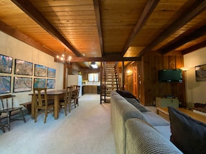 Condo, 3 Bedrooms | Living room