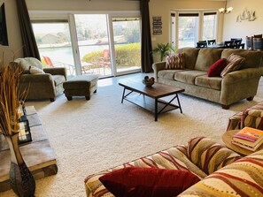 Smart TV, music library