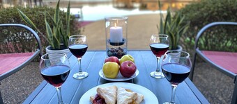 Spoil yourself with this beautiful Lake Balboa retreat