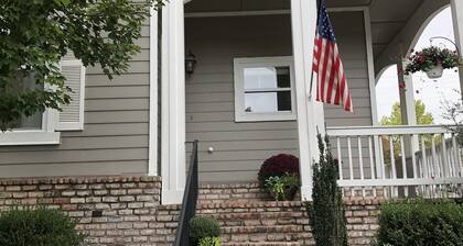 Luxury Escape close to Pinnacle Hills Promenade