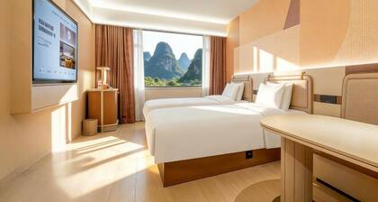 Guilin Eiffel Hotel (Xiangbishan Liangjiang Sihu Branch)