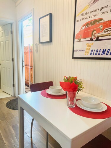 Monthly stay ! Cutest Guesthouse with private Backyard & Entrance