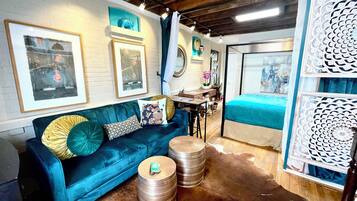 5 bedrooms, iron/ironing board, travel cot, free WiFi