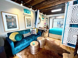 5 bedrooms, iron/ironing board, travel cot, free WiFi - Elliot Barker Estate for Large Groups Stroll to Canyon Rd & Plaza (Santa Fe)