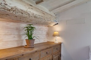 Interior - GuestHost - Gioberti Cozy Apartment with Terrace (FI)