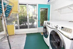 Laundry - Little Palm Cottage (Sanibel)