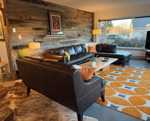 Front row seats to nature. Your escape with a view