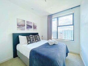 2 bedrooms, iron/ironing board, WiFi, bed sheets