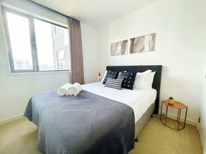 2 dormitorios, tabla de planchar con plancha, wifi y ropa de cama