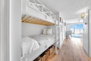 1 室のベッドルーム、WiFi