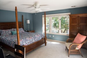 4 soverom, skrivebord, strykejern/-brett og wi-fi (inkludert)