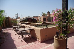 Terrace/patio - Riad Dar Dialkoum (Marrakech)