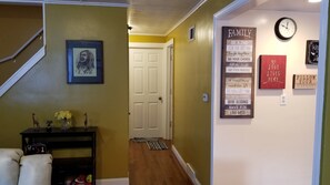 Interior - Cozy and spacious oehman home (Buffalo)