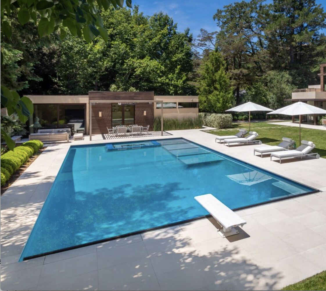 Stunning Guest Cottage with Pool in the Heart of Ross