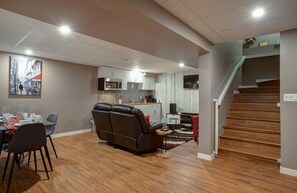 Interior - Entire Basement Apt.-3 mins Drive to Regent Avenue (Winnipeg)