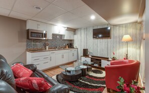 Smart TV, Netflix, streaming services