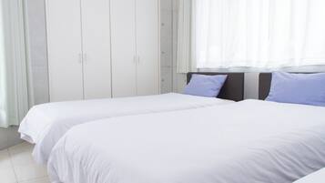 2 soverom, skrivebord, wi-fi (inkludert) og sengetøy